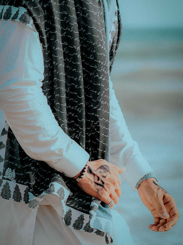 Men stol tagiga qaradim Men stol tagiga qaradim